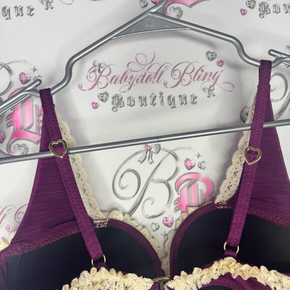 Betsey Johnson bikini top bra style lace purple heart adjustable straps BNWT - Picture 2 of 11